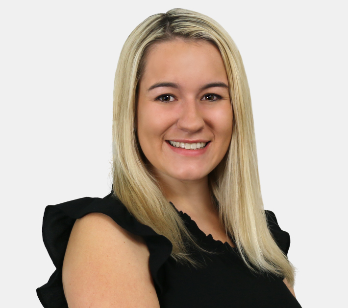 Carly Herbert Assistant Account Exec Pierpont Communications